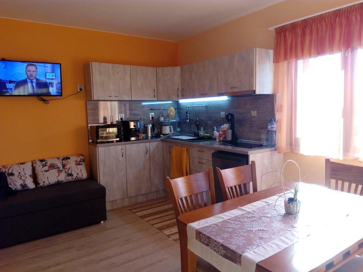 Holiday home Rose Valley *